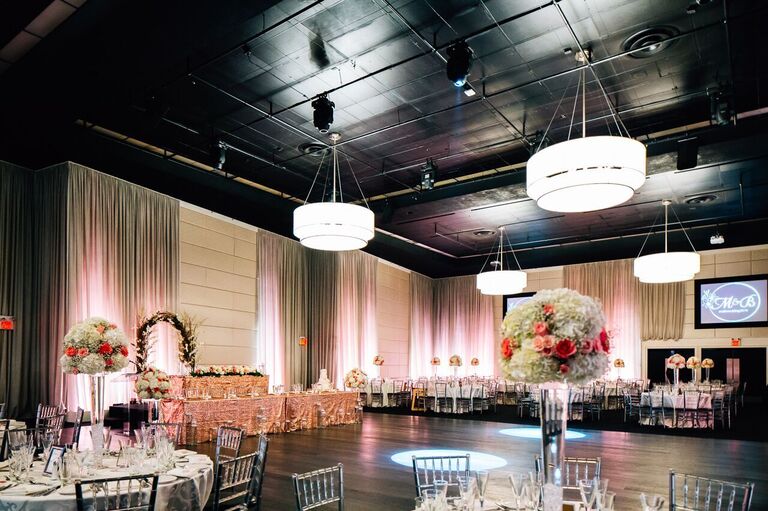 Wedding Feature - Entertainment filled wedding Decor